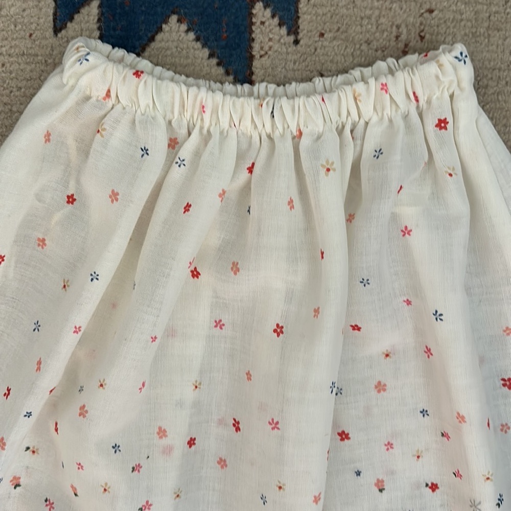 🌸 Vintage Floral Print Skirt 🌼 - Picture 3 of 4